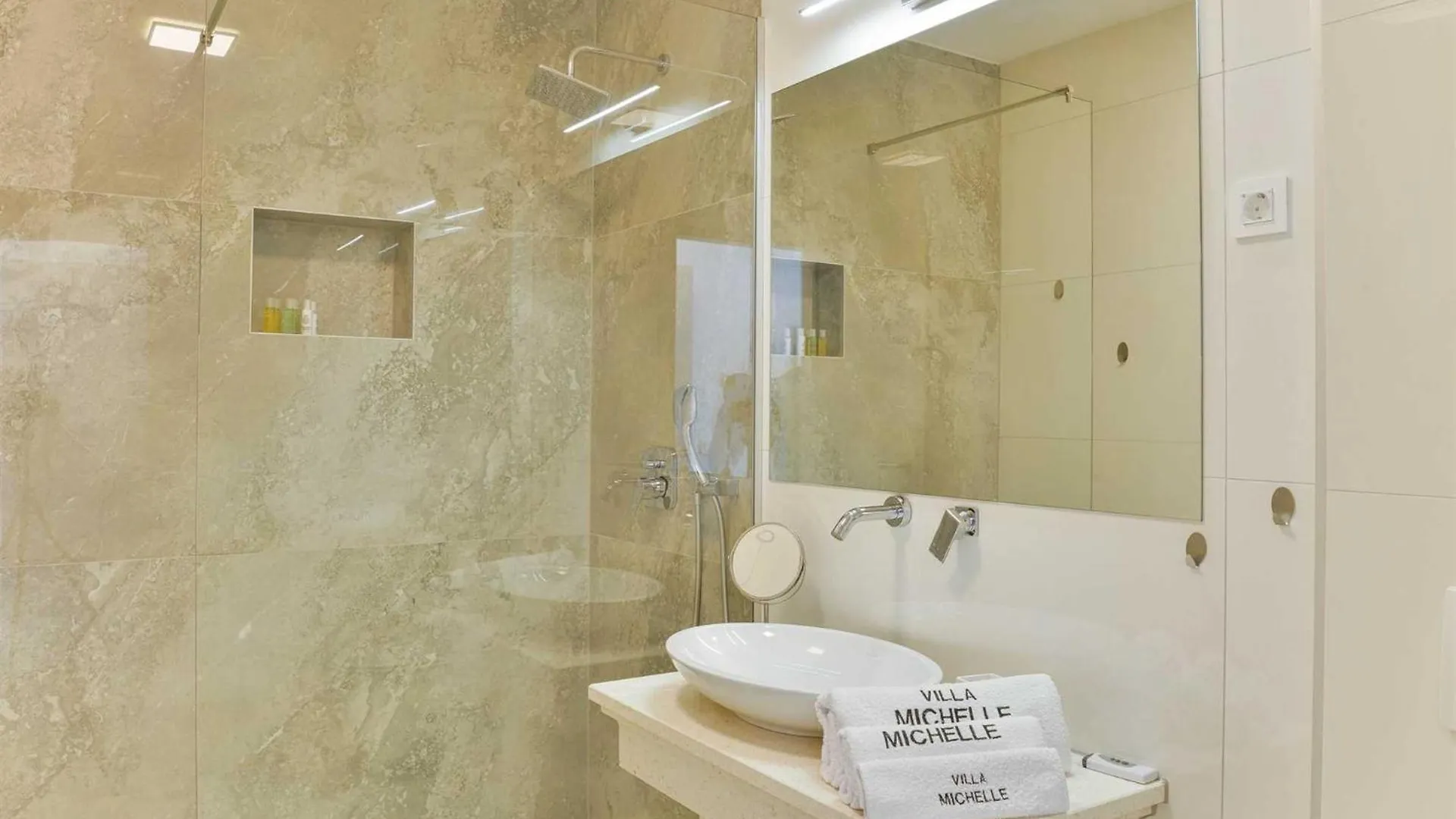 5* Luxury Villa Michele Jasenice  Chorvatsko